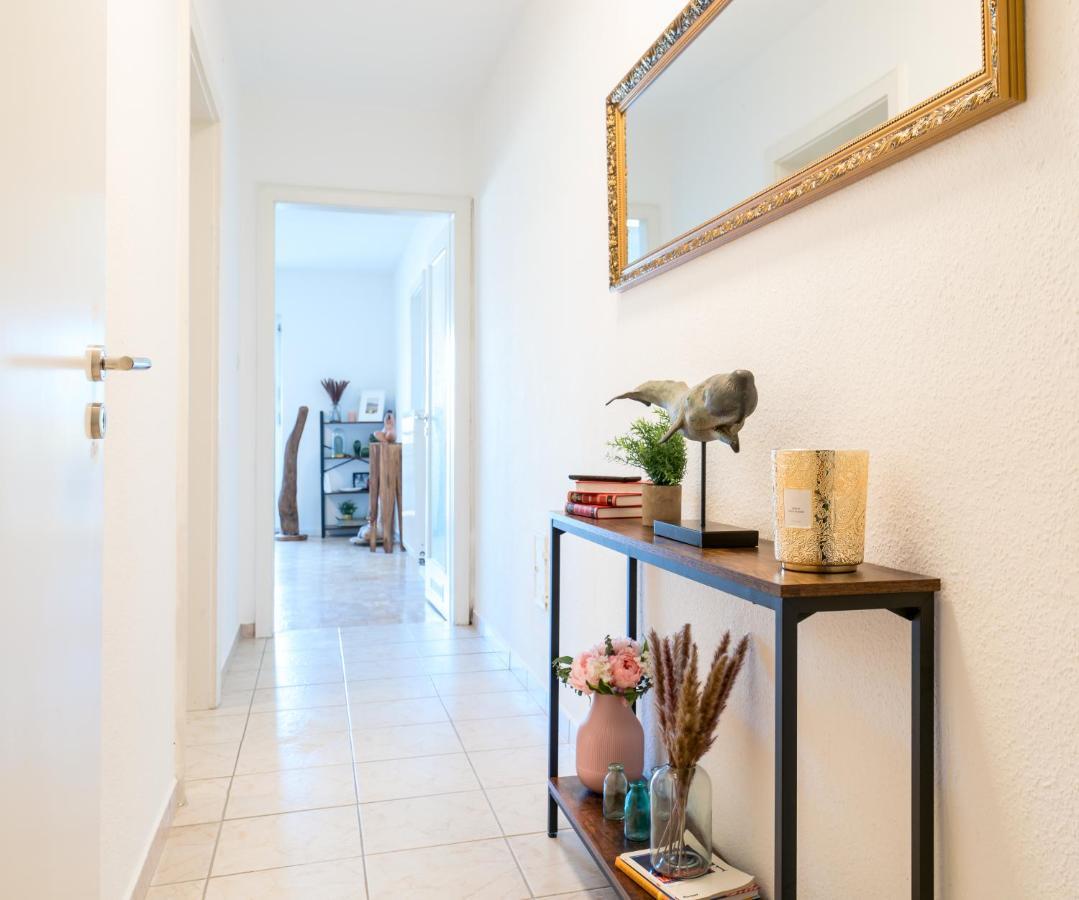 Eg Links-Wunderschoene 70M Grosse 2-Zimmer City Wohnung Naehe Salzburg Freilassing Exterior photo